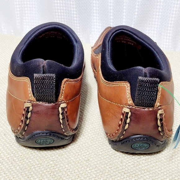 NWT H.S. Trask Bison Leather Driving Loafer Men's (11M) - Picture 3 of 11
